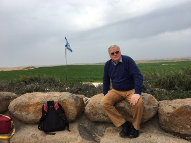 Bob looking into Gaza